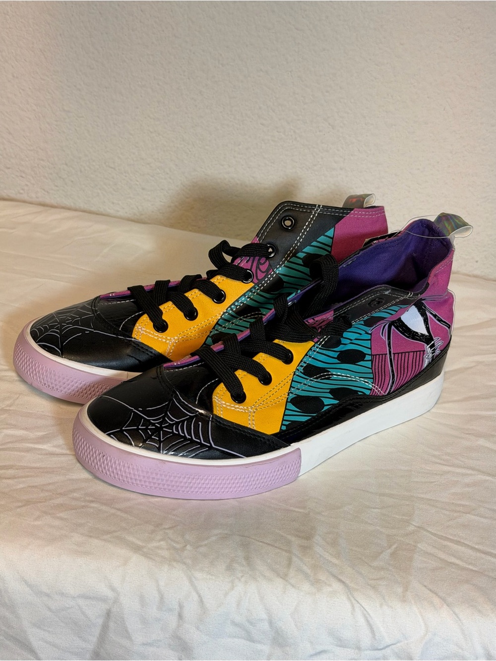 NWT Nightmare before Christmas women’s High-Top Sneakers